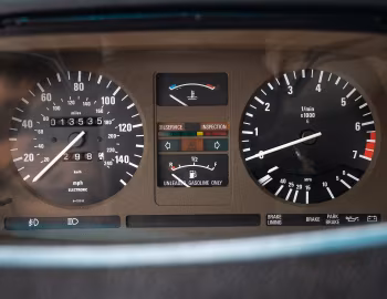 Камбінацыя прыбораў 1983–84 BMW 733i [North America] (E23) '07.1982–83