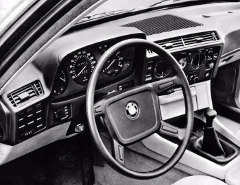Panel frontal BMW 733i [Worldwide] (E23) '1977–79