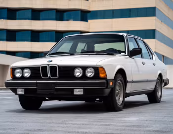 1983–84 BMW 733i [North America] (E23) '07.1982–83