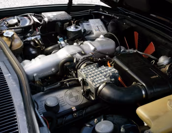 Пад капотам BMW 733i [Worldwide] (E23) '1977–09.1979