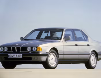 BMW 735i [Worldwide] (E32) '09.1986–09.1992