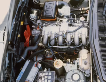 Bajo el capó BMW 735i [Worldwide] (E23) '09.1979–09.1982