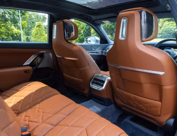 Інтэр'ер BMW 735i [Singapore] (G70) '2022–н.ч.