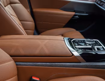 Інтэр'ер BMW 735i [Singapore] (G70) '2022–н.ч.