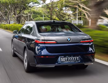 BMW 735i [Singapore] (G70) '2022–н.ч.