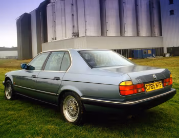 BMW 735i [UK-spec] (E32) '1986–92
