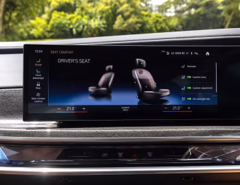 Камбінацыя прыбораў BMW 735i [Singapore] (G70) '2022–н.ч.
