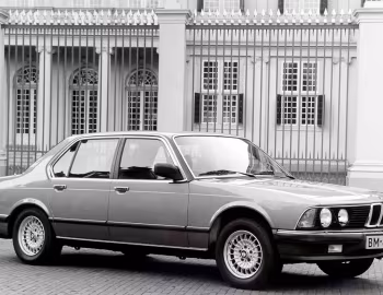 BMW 735i [Worldwide] (E23) '09.1982–06.1986