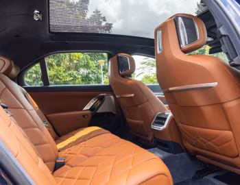Інтэр'ер BMW 735i [Singapore] (G70) '2022–н.ч.