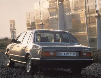 BMW 735i [Worldwide] (E23) '09.1979–09.1982