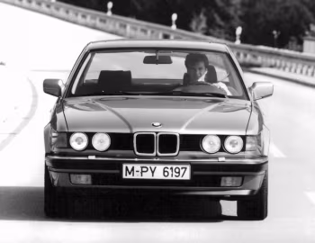 BMW 735i [Worldwide] (E32) '09.1986–09.1992