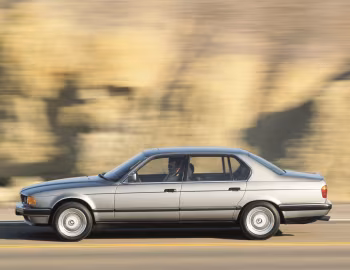 BMW 735iL [Worldwide] (E32) '09.1987–07.1992