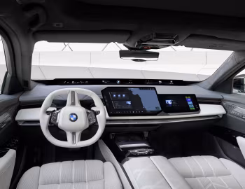 Panel frontal BMW 740 xDrive [Worldwide] (G70) '2026