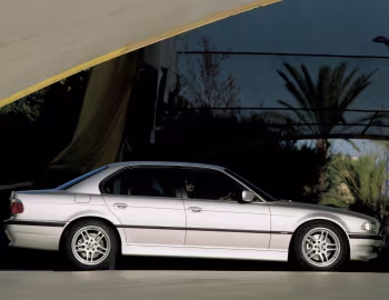 BMW 740d [Worldwide] (E38) '09.1998–2001