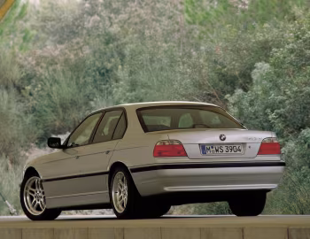 BMW 740d [Worldwide] (E38) '09.1998–2001