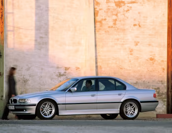 BMW 740d [Worldwide] (E38) '09.1998–2001