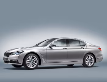 BMW 740e iPerformance [Worldwide] (G11) '2016–19