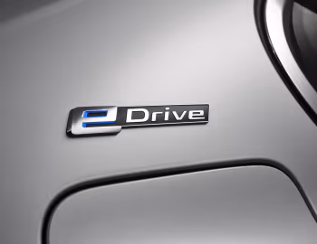 BMW 740e iPerformance [Worldwide] (G11) '2016–19