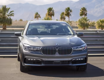 2019 BMW 740e iPerformance [North America] (G11) '2018–19