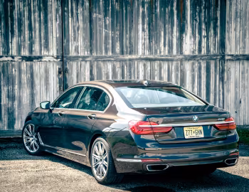 2016–19 BMW 740i [North America] (G11) '2015–19