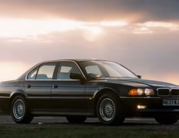 BMW 740i [UK-spec] (E38) '1996–98