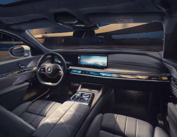 Panel frontal BMW 740i Excellence "The First Edition" [Japan] (G70) '2022