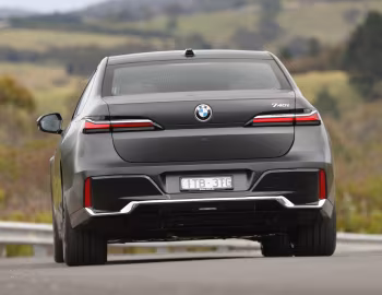 BMW 740i M Sport [Australia] (G70) '2023–pr.