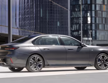 BMW 740i M Sport [Australia] (G70) '2023–pr.