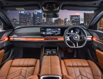 Panel frontal BMW 740i M Sport [South Africa] (G70) '2023–pr.