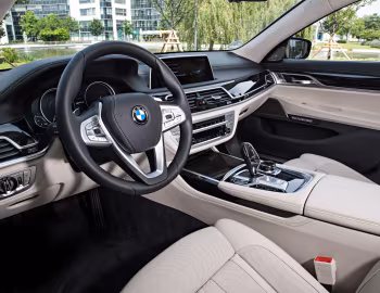 Panel frontal BMW 740Le iPerformance Pure Excellence [Worldwide] (G12) '2015–19
