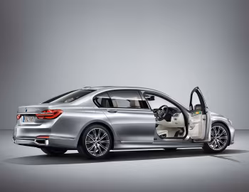 BMW 740Li Individual by Esther Mahlangu (G12) '2016