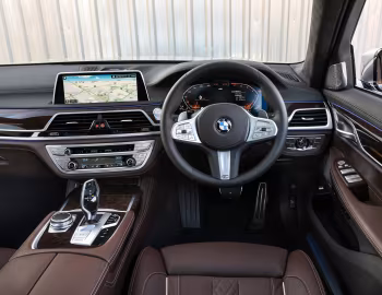 Panel frontal BMW 740Li M Sport [South Africa] (G12) '2019–22