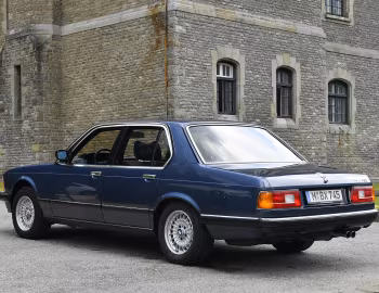 BMW 745i [Worldwide] (E23) '09.1982–06.1986