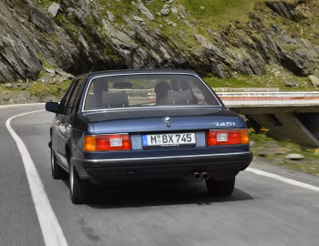 BMW 745i [Worldwide] (E23) '09.1982–06.1986
