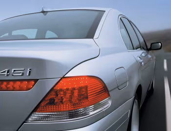BMW 745i [UK-spec] (E65) '2001–05