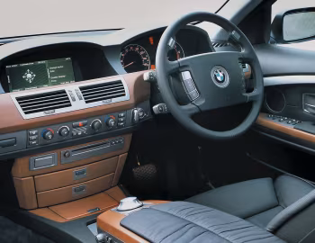 Тарпеда BMW 745i [UK-spec] (E65) '2001–05