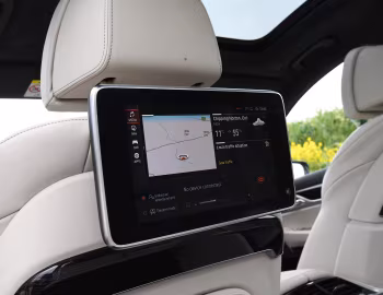 Interior BMW 745Le xDrive [UK-spec] (G12) '2019–22