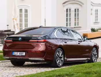 BMW 750e xDrive [Worldwide] (G70) '2023–pr.