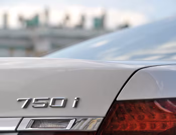 BMW 750i [Worldwide] (F01) '2012–15