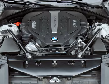 Bajo el capó BMW 750i [Worldwide] (F01) '2012–15