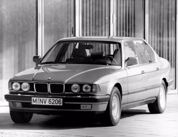 BMW 750i [Worldwide] (E32) '09.1987–09.1994