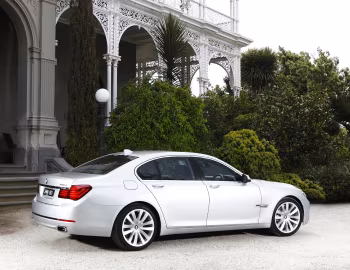 BMW 750i [Australia] (F01) '2012–15