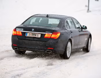 BMW 750i xDrive [Worldwide] (F01) '2008–12