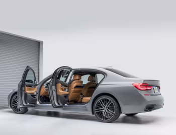 2016–19 BMW 750i xDrive M Sport [North America] (G11) '2015–19