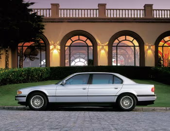 BMW 750iL [Worldwide] (E38) '1998–2001