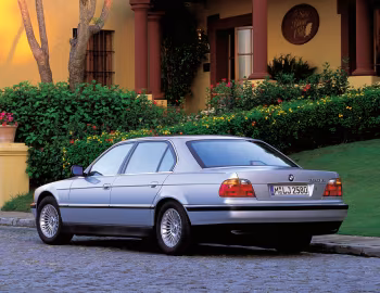 BMW 750iL [Worldwide] (E38) '1998–2001