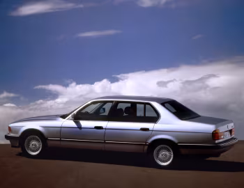 BMW 750iL [Worldwide] (E32) '09.1987–11.1991