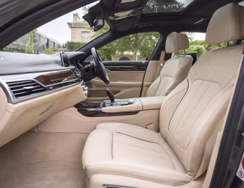 内饰 BMW 750Li Pure Excellence [Australia] (G12) '2015–19