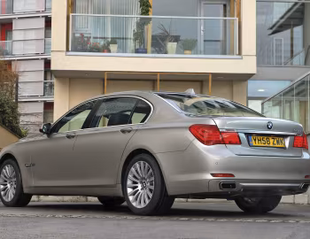 BMW 750Li [UK-spec] (F02) '2008–12