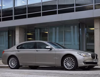 BMW 750Li [UK-spec] (F02) '2008–12
